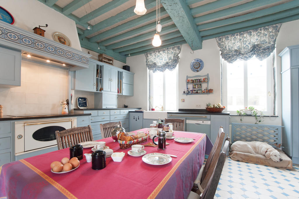 B&B Cense De La Tour Nil Saint-Vincent Exterior photo